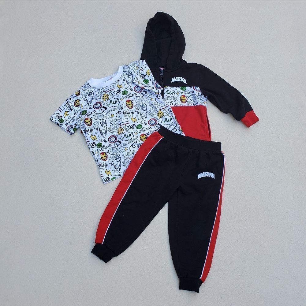 Marvel Avengers Hoodie Jacket Joggers and Short Sleeve Shirt 3 piece set size 4T